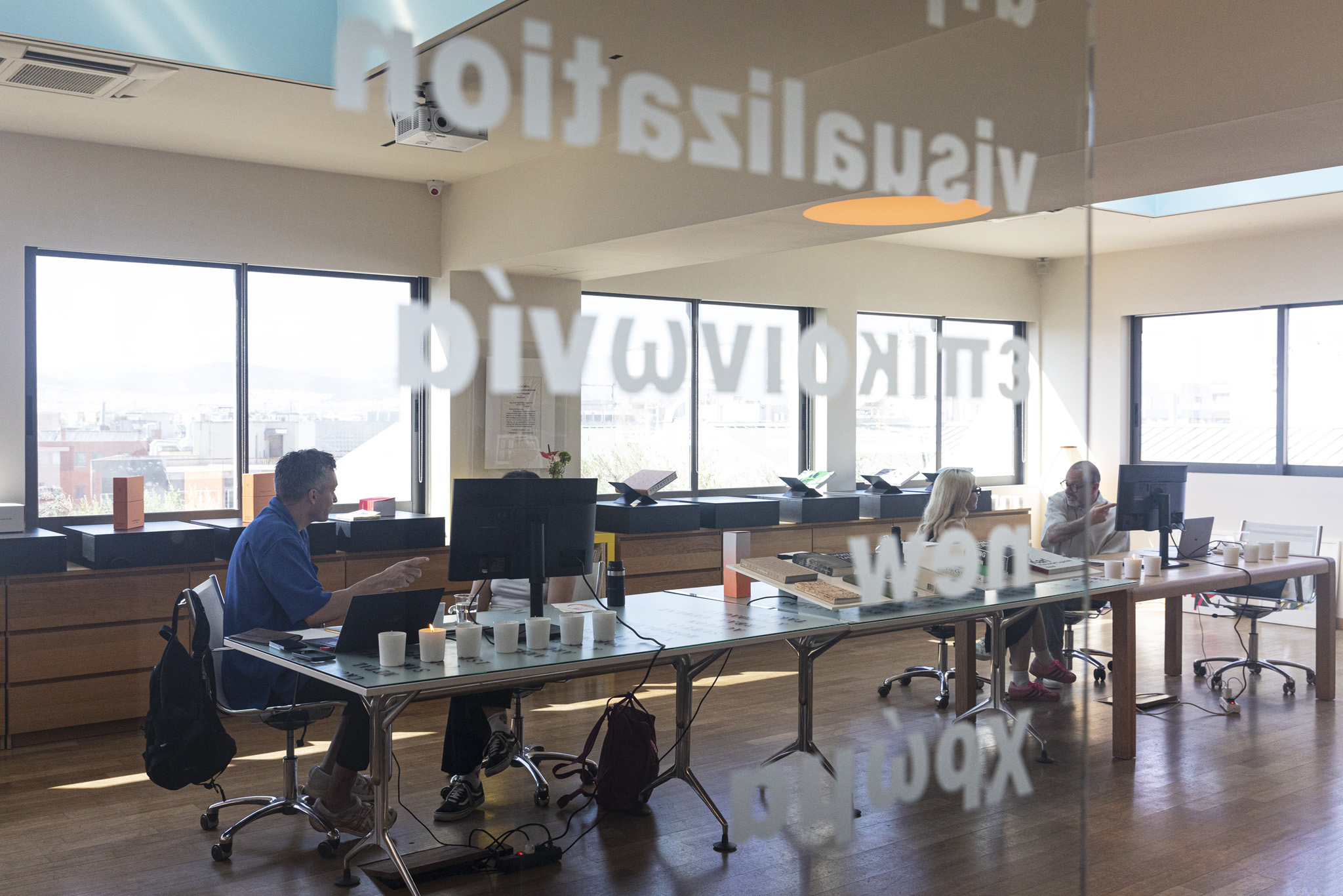 Βακαλό x Χαρτιά Περράκης - Portfolio Review υπό την επιμέλεια του G Design Studio